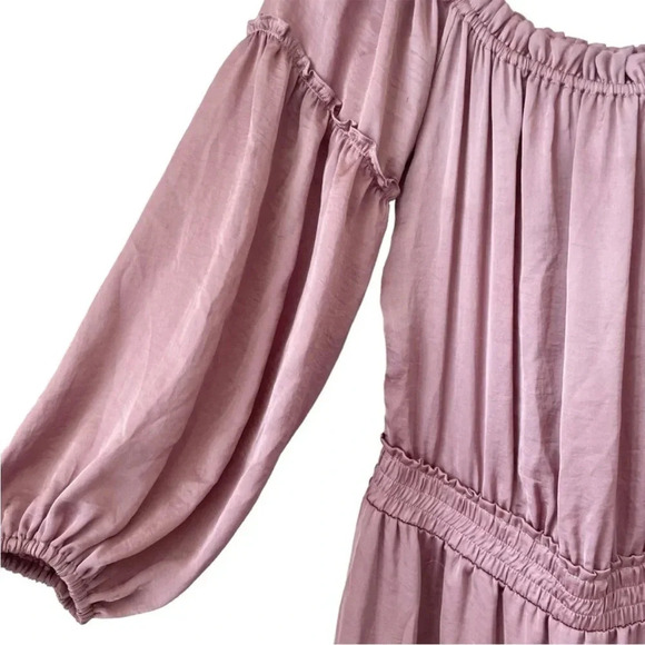 MISA Los Angeles Romi Dress Off the Shoulder Mauve
Size M - Picture 7 of 15